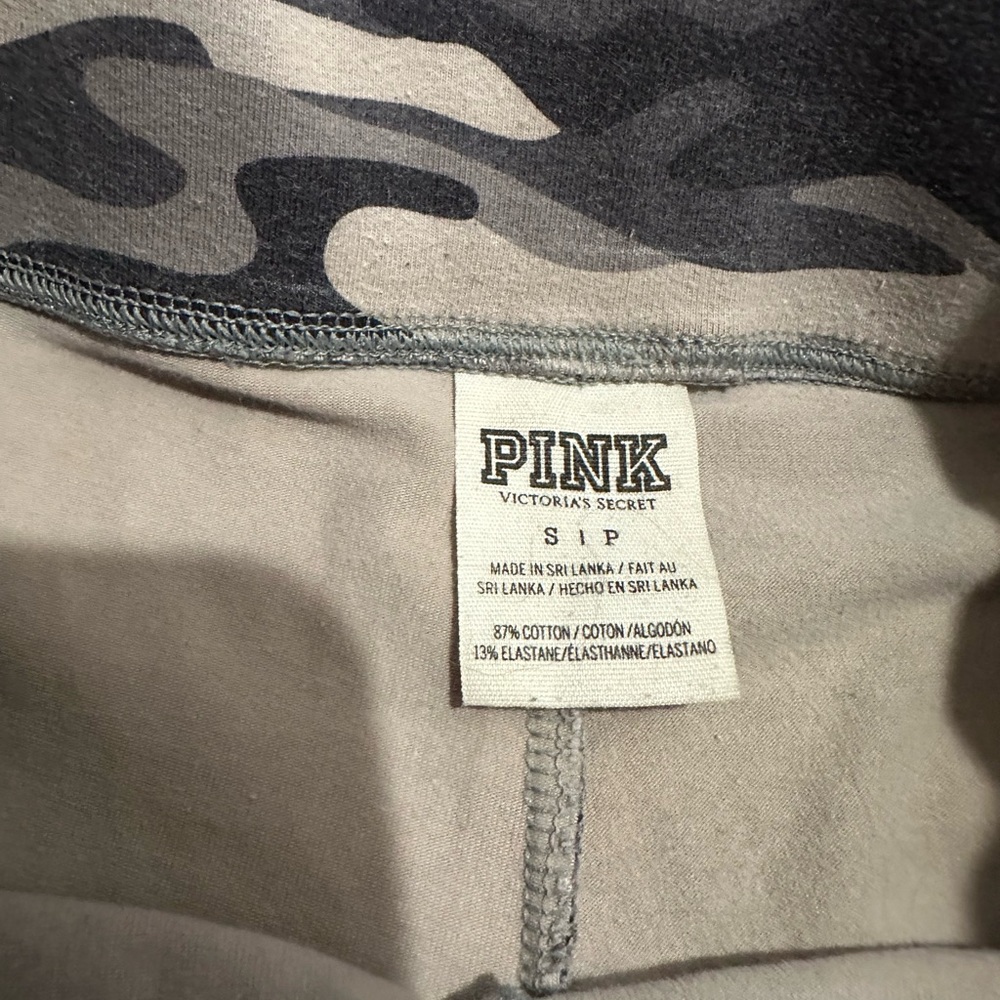Camouflage and Charcoal Shorts Duo vs pink and under armour. - Picture 5 of 7